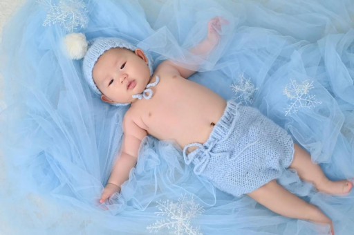 赵县宝宝上眼皮肿